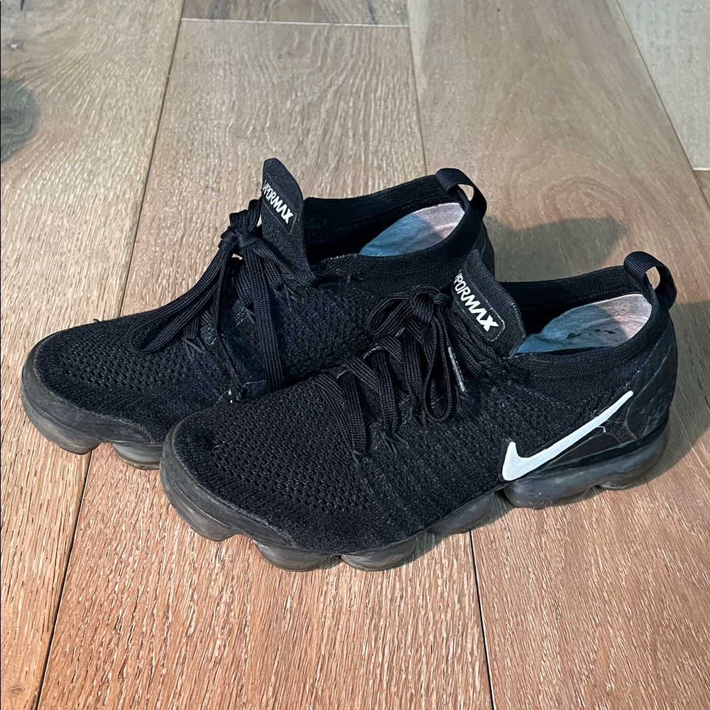 Nike Vapormax Flyknit Black Sneakers Women’s 7
